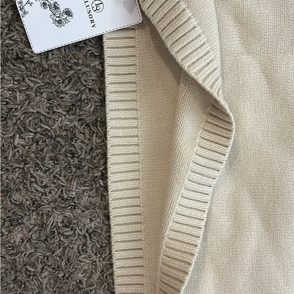 Elegant Cream Ribbed Knit Dress - Picture 3 of 8